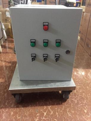 控制箱