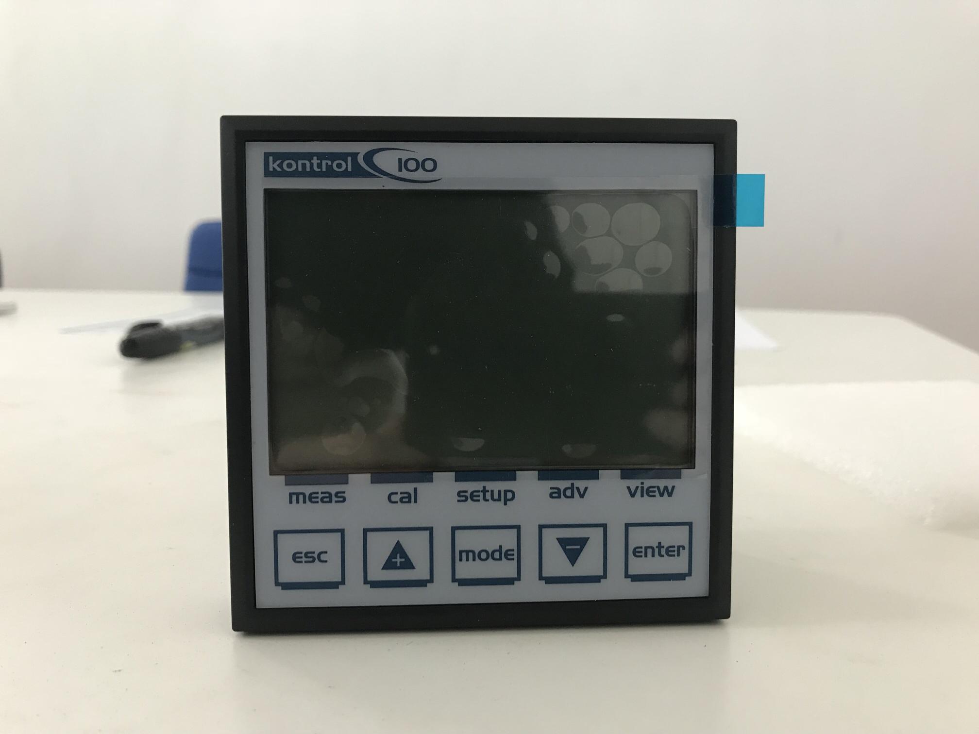 主板：圖像顯示128×64黑白，電源100-240Vac，50/60Hz，5W  外殼：尺寸144×144×42mm            材質(zhì)ABS  防護等級IP65            兩路繼電器輸出，自動控制計量泵            兩路4-20mA電流輸出，數(shù)據(jù)可連接無線遠程            MODBUS RTU通訊協(xié)議 RS485 數(shù)據(jù)可上傳、無線遠程傳輸